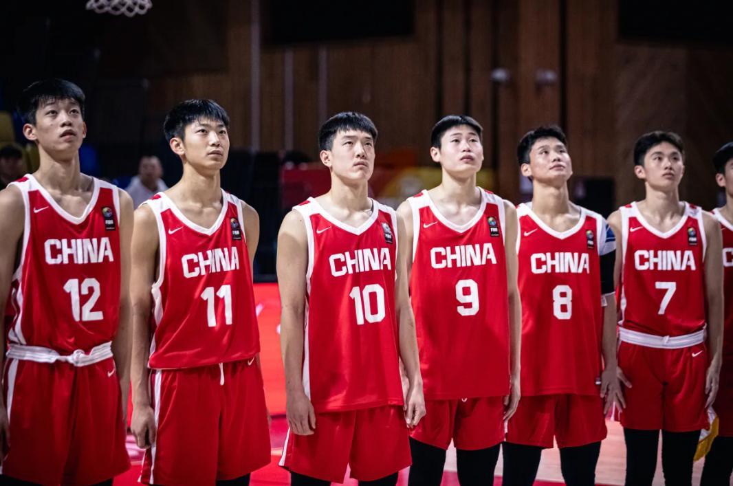 开云体育下载-中国U16男篮荣获亚军，篮板球输30个，张懿赵杰13+5张子一9+7！