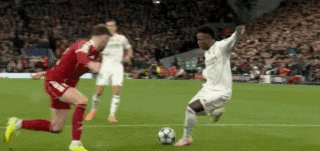 1762297450569044080.gif 维尼.gif